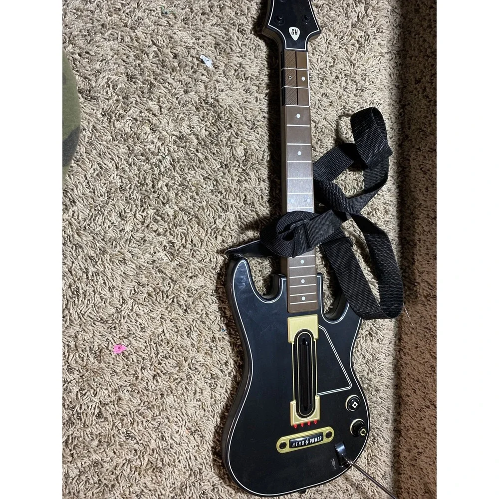 Activision Guitar Hero Live Wireless Guitar Controller Xbox One PS4 No Dongle